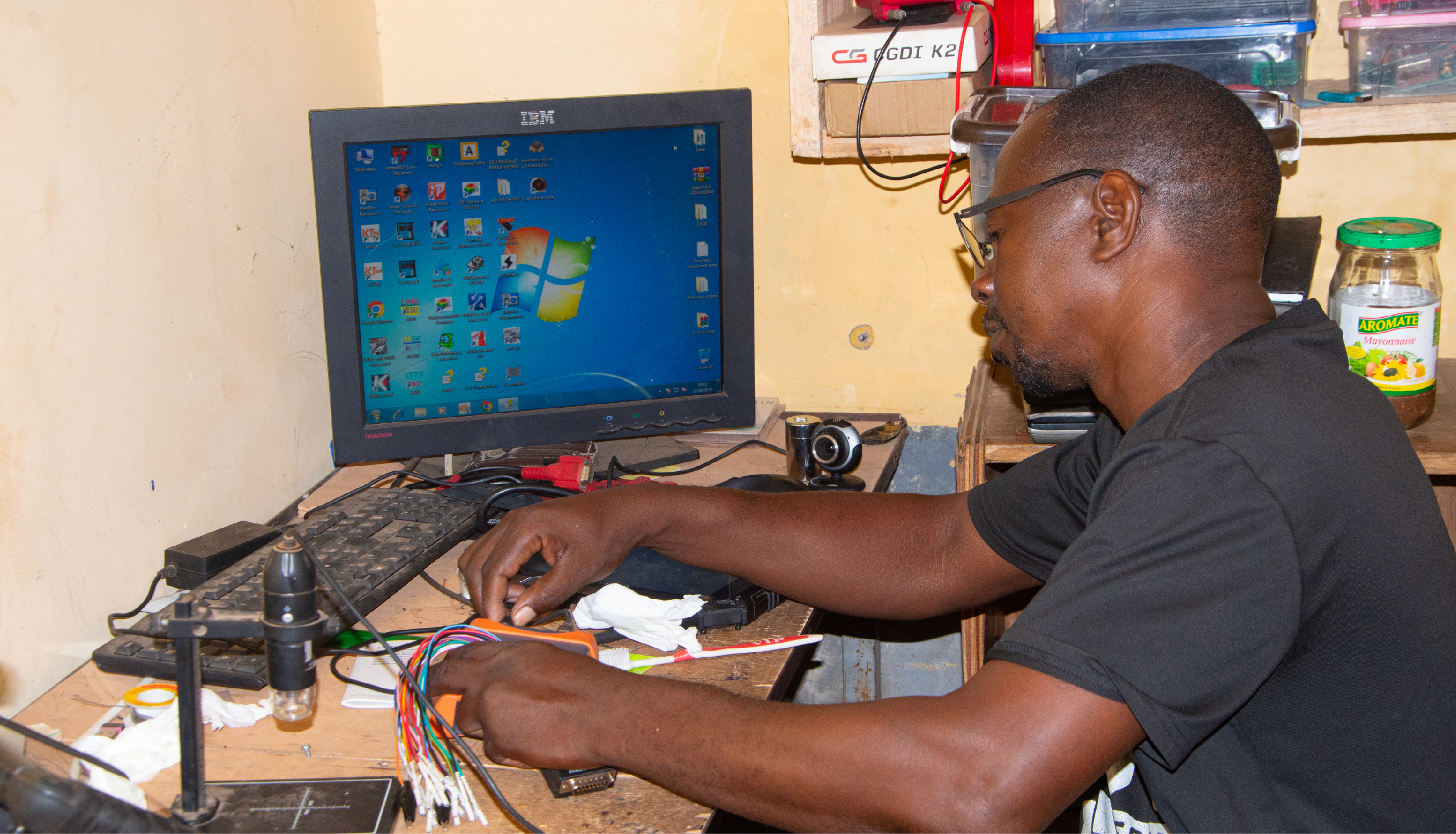 Diagnostic électronique auto